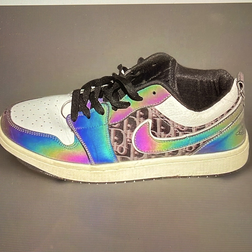 Nike iridescent Dior, Air Jordan size 9